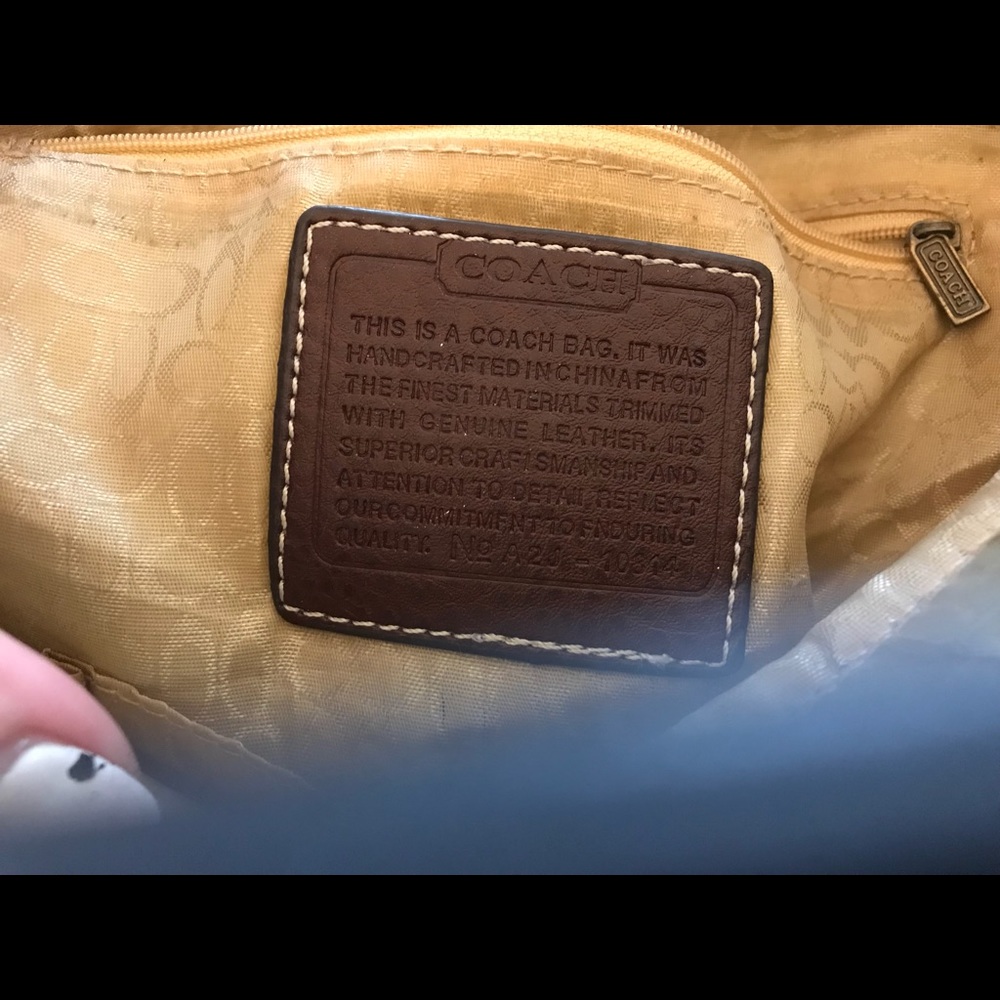 ❤️Authentic Coach Patchwork Tote❤️ - Picture 4 of 4